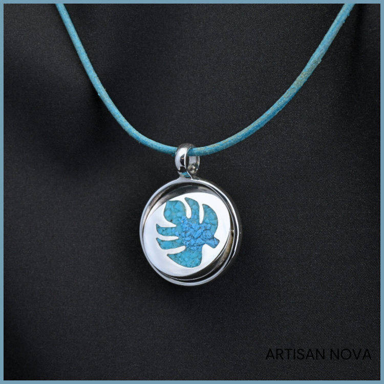 naszyjnik-srebrny-turkusy-lisc-monstery-rzemien.png