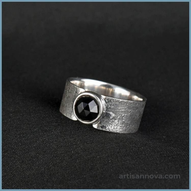 pierscionek-srebro-925-spinel-obraczka-fakturowana-rozmiar-13-detale 4.png